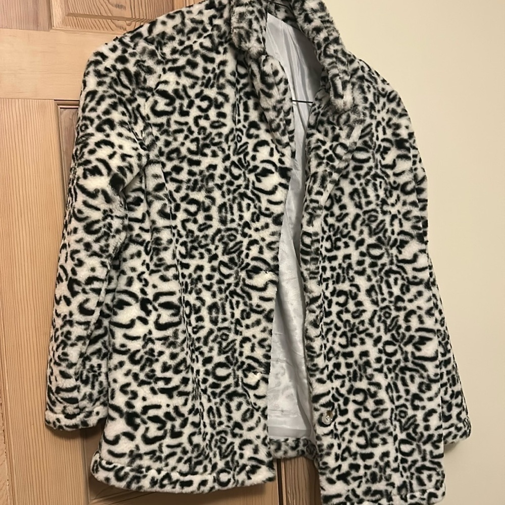 SHEIN SMALL JACKET - Picture 2 of 2